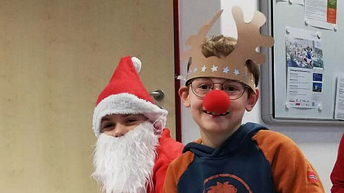 Weihnachtsfeier 2022 Santa und Rudolph