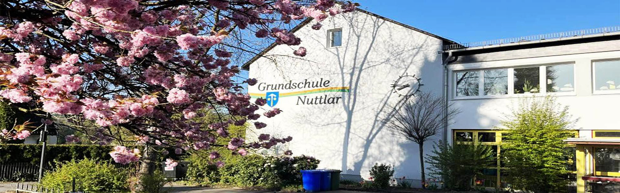 Blick auf die Grundschule Nuttlar